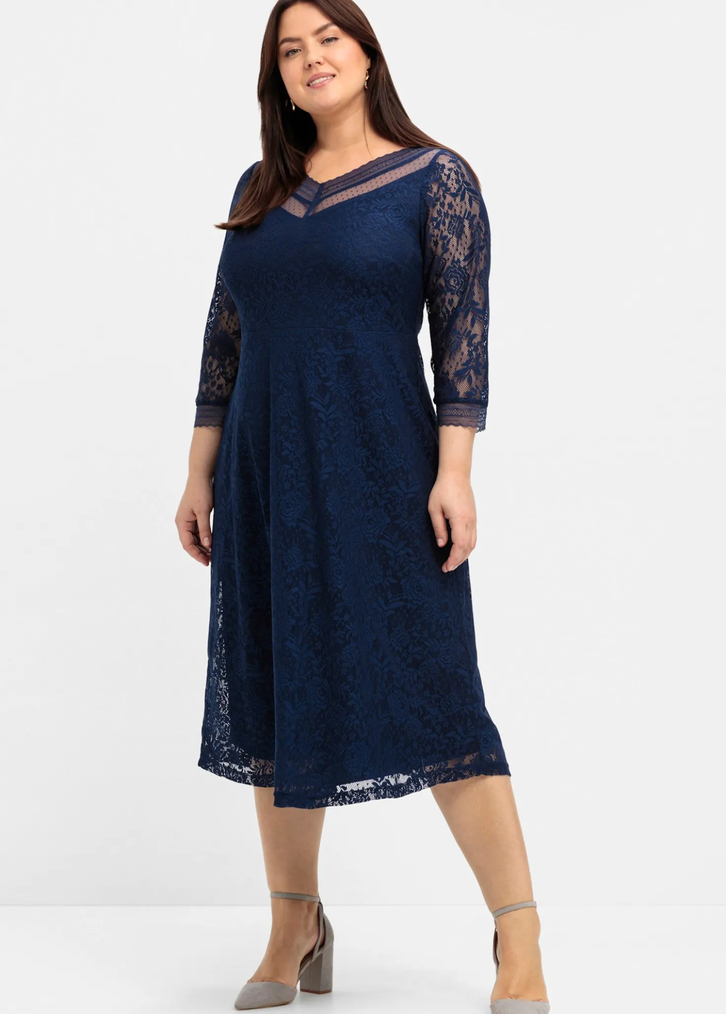 Abendkleid aus floraler Spitze