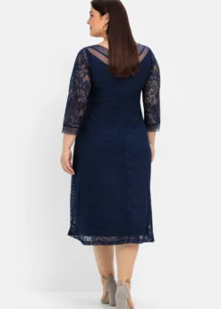 Abendkleid aus floraler Spitze