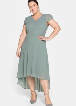 Abendkleid mit Flügelärmeln