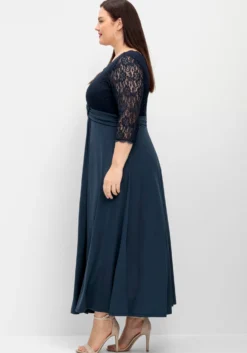 Abendkleid mit Oberteil aus Spitze