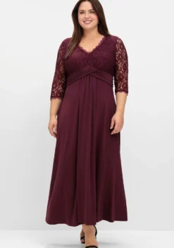 Abendkleid mit Oberteil aus Spitze