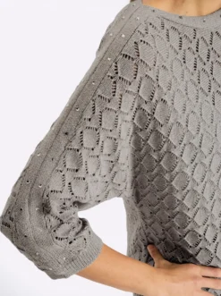 Ajourpullover mit Glitzersteinchen