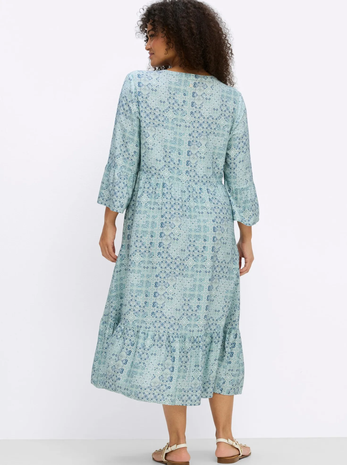 A-Linien-Kleid mit Stufenvolants