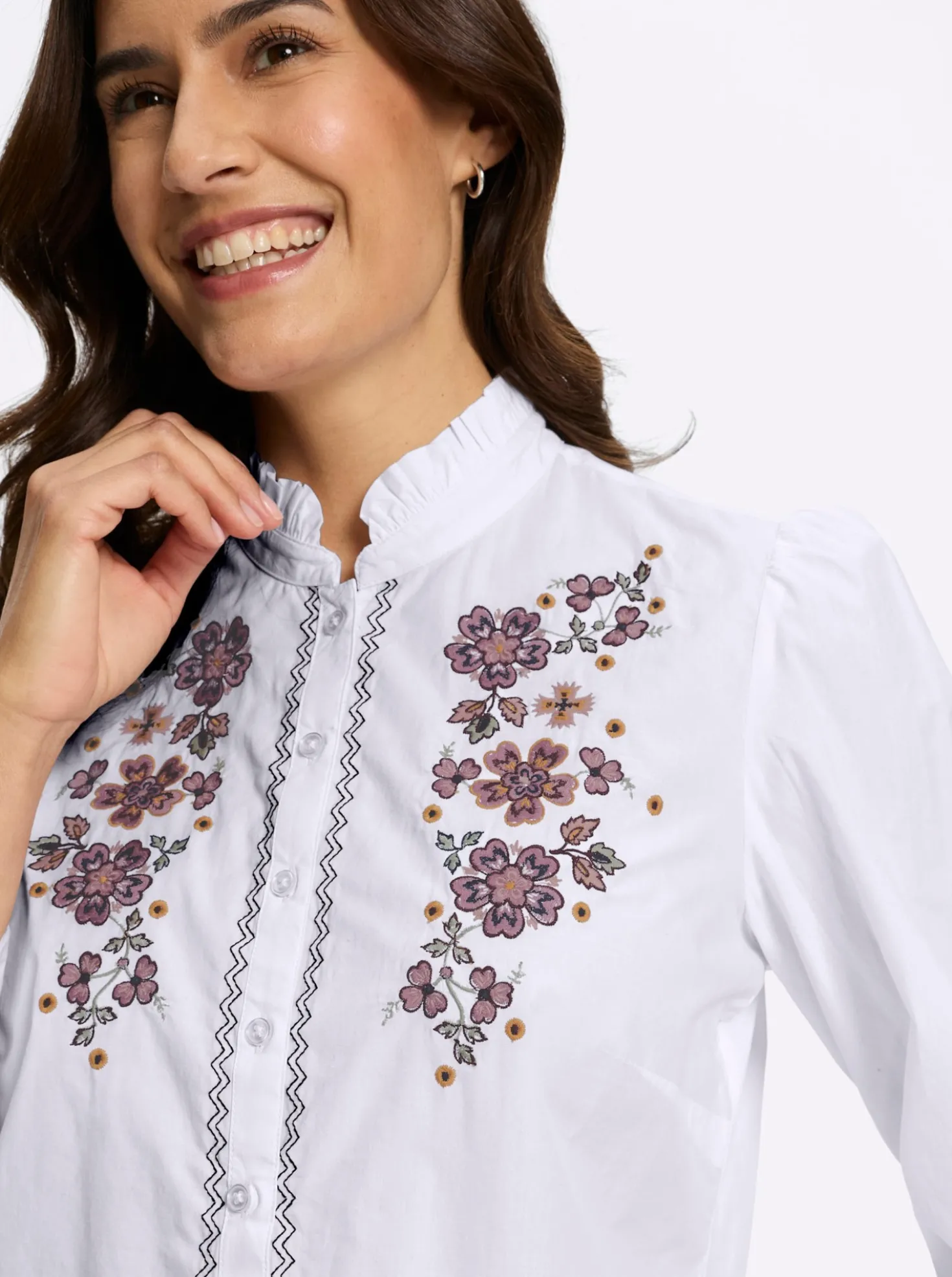 Baumwollbluse mit Blütenstickerei