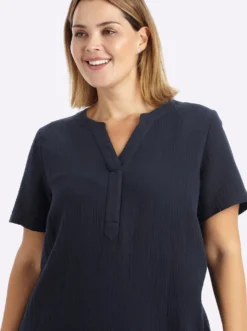 Baumwollkleid mit V-Ausschnitt und Knopfleiste