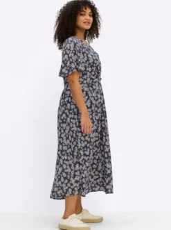 Blumenkleid mit Knotendetail