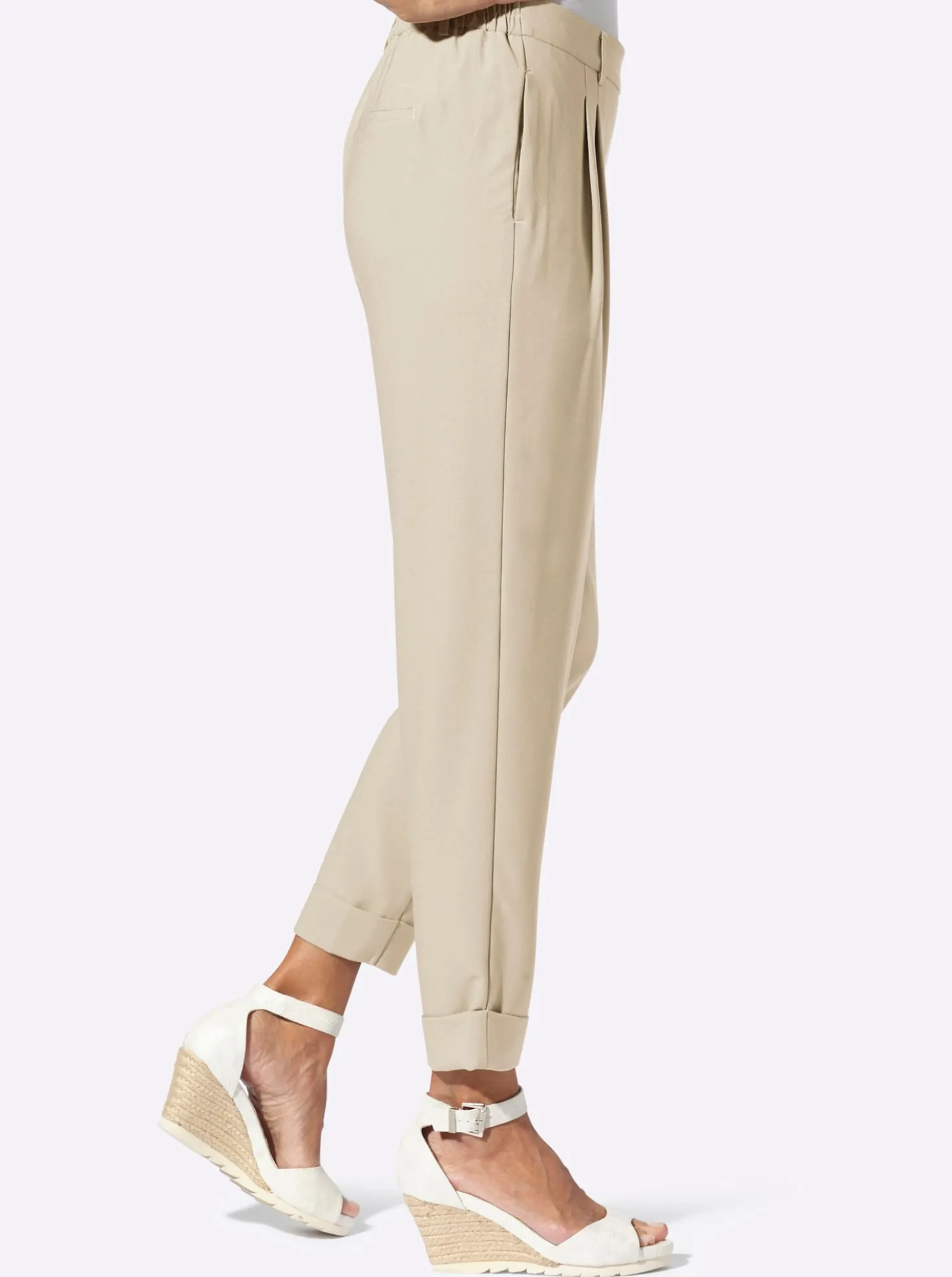 Bundfaltenhose mit fixiertem Saum