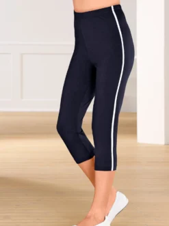 Caprileggings mit kontrastfarbigen Paspeln