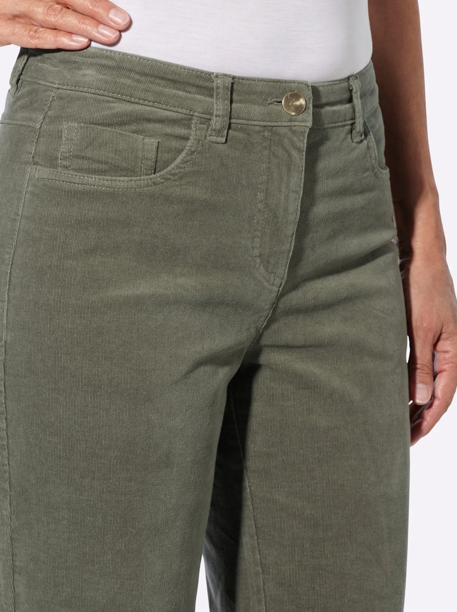 Cordhose mit breitem Saum