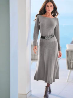 Feinstrickpullover mit U-Boot-Ausschnitt