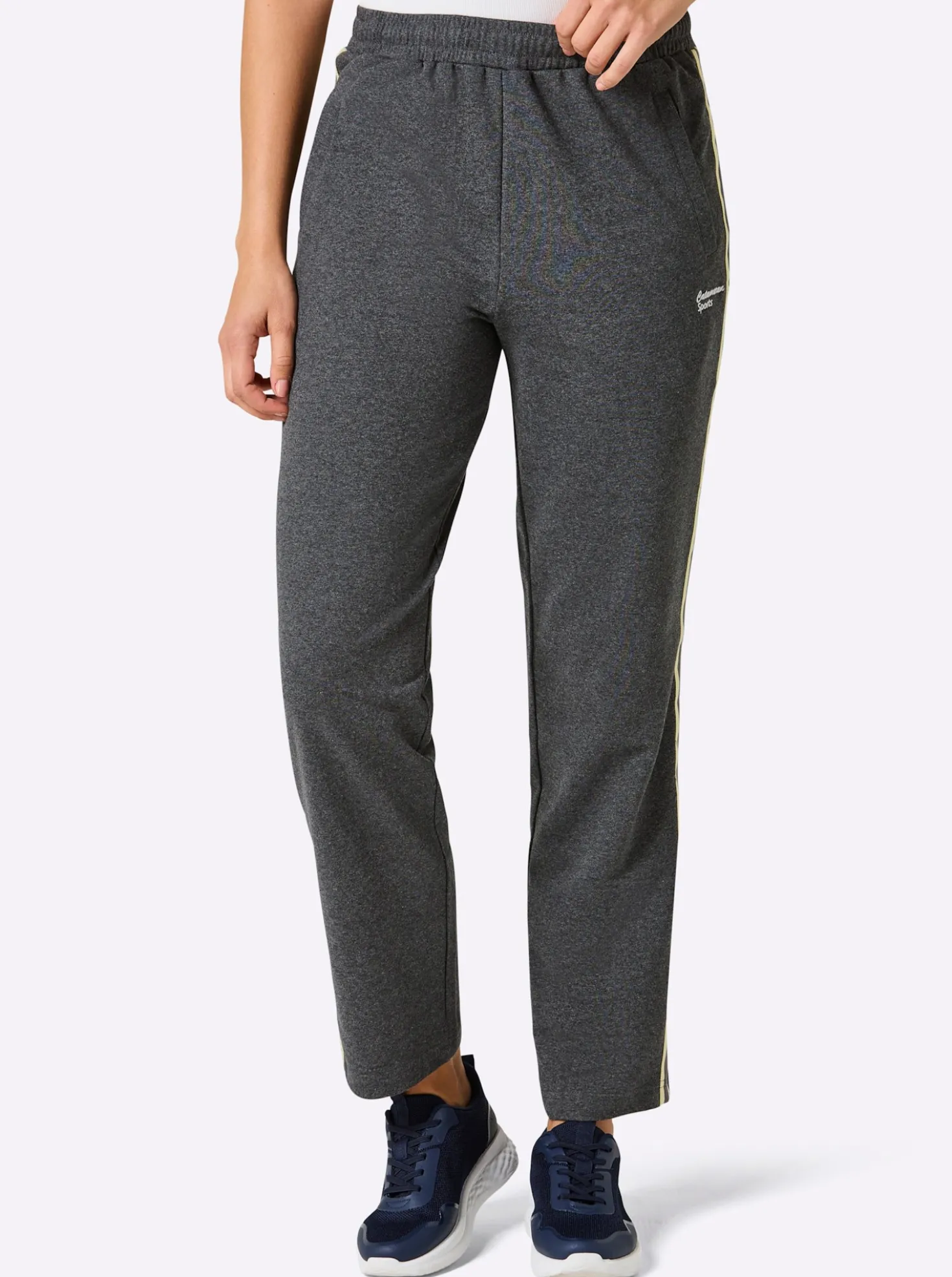 Freizeithose mit Kontraststreifen