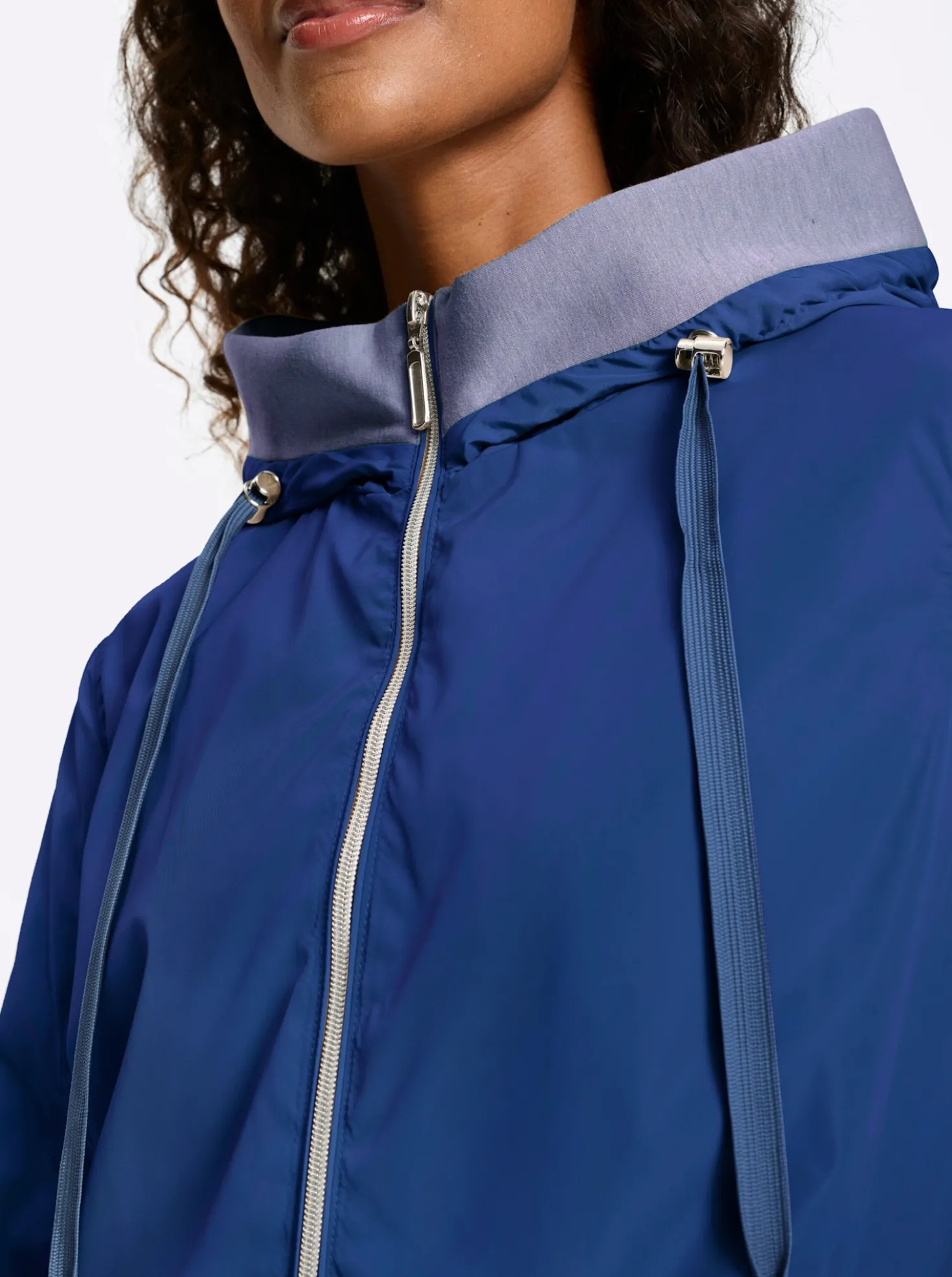 Freizeitjacke mit Kapuze