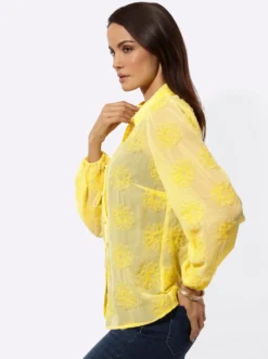 Hemdbluse mit weiten Ärmeln