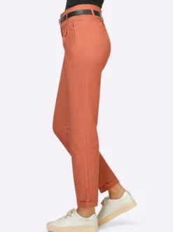 Hose mit hoher Taille