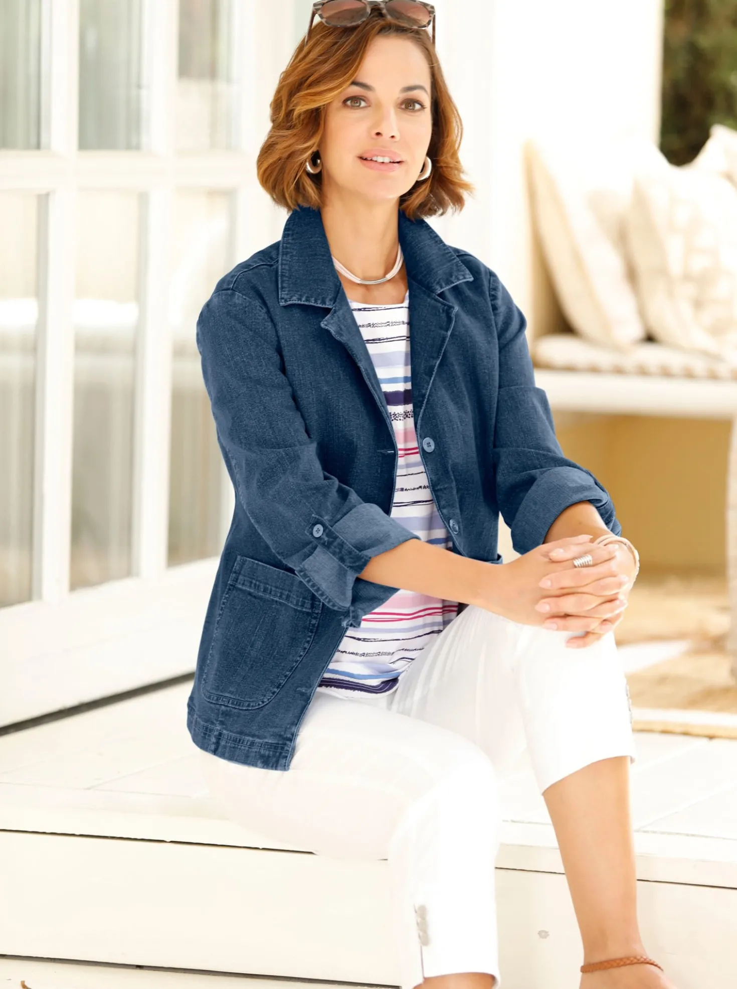 Jeansblazer mit krempelbaren Ärmeln