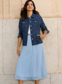 Jeansjacke mit aufgesetzten Brusttaschen