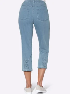 3/4-Jeans mit Bändchen-Verzierung