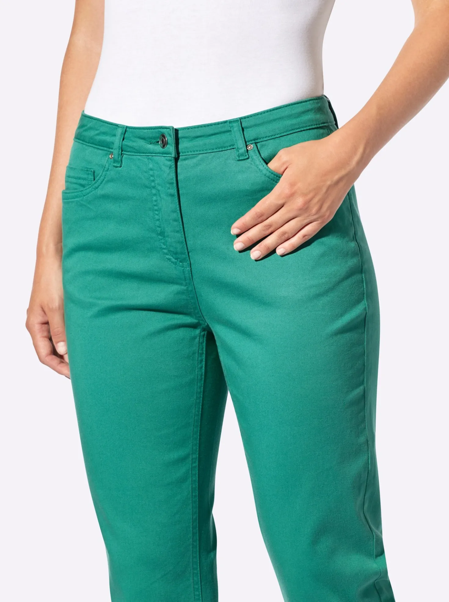 3/4-Jeans mit Bändchen-Verzierung