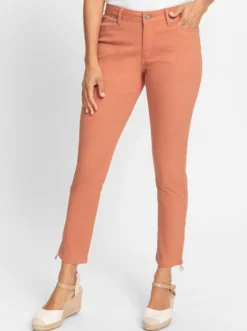 Jeans mit Reißverschluss am Bein