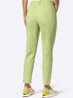Jeans mit v-förmigem Sattel