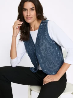 Jeansweste mit Zierperlen
