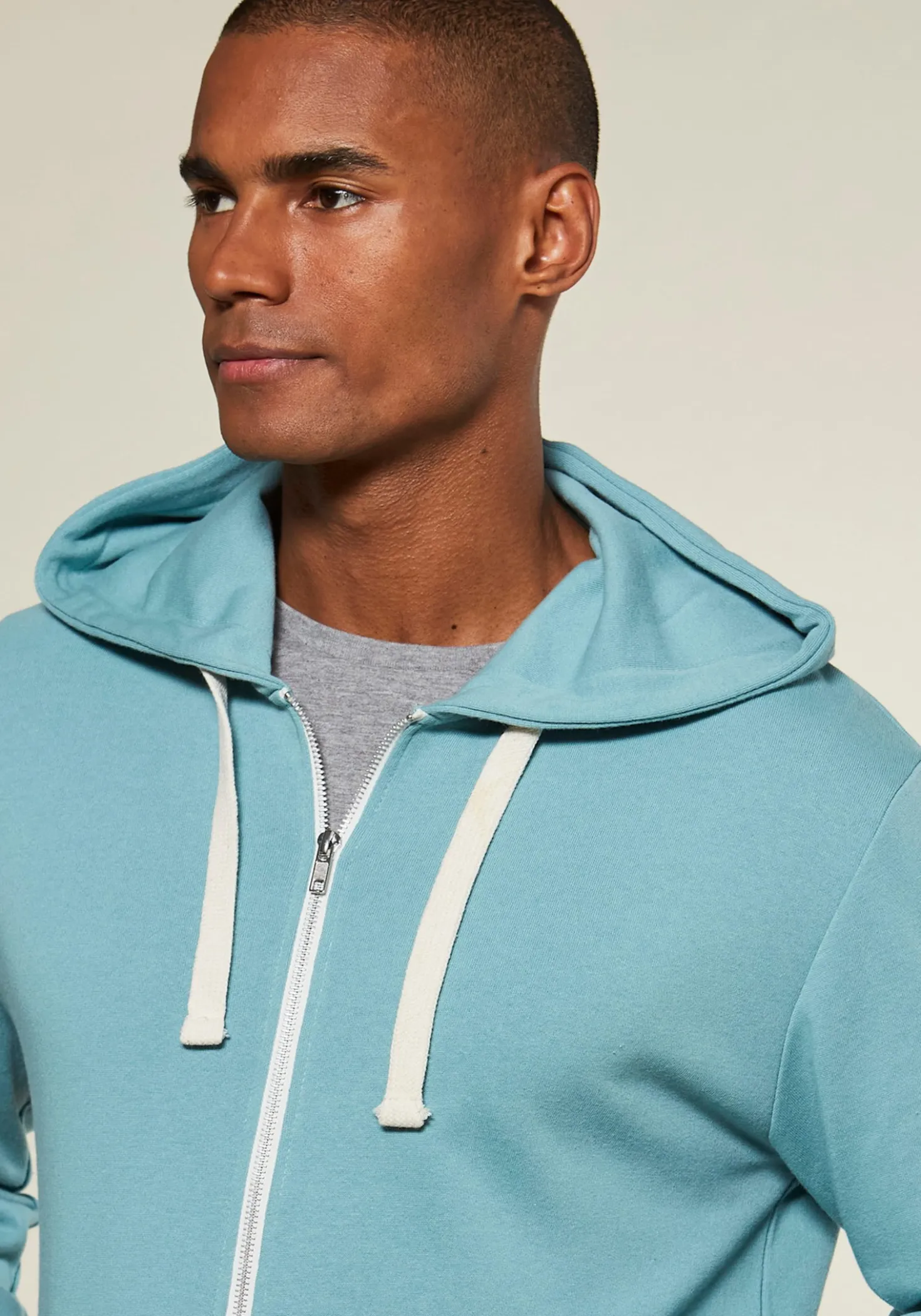 Kapuzensweatjacke