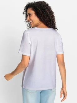 Kurzarmshirt mit Giraffen-Motiv