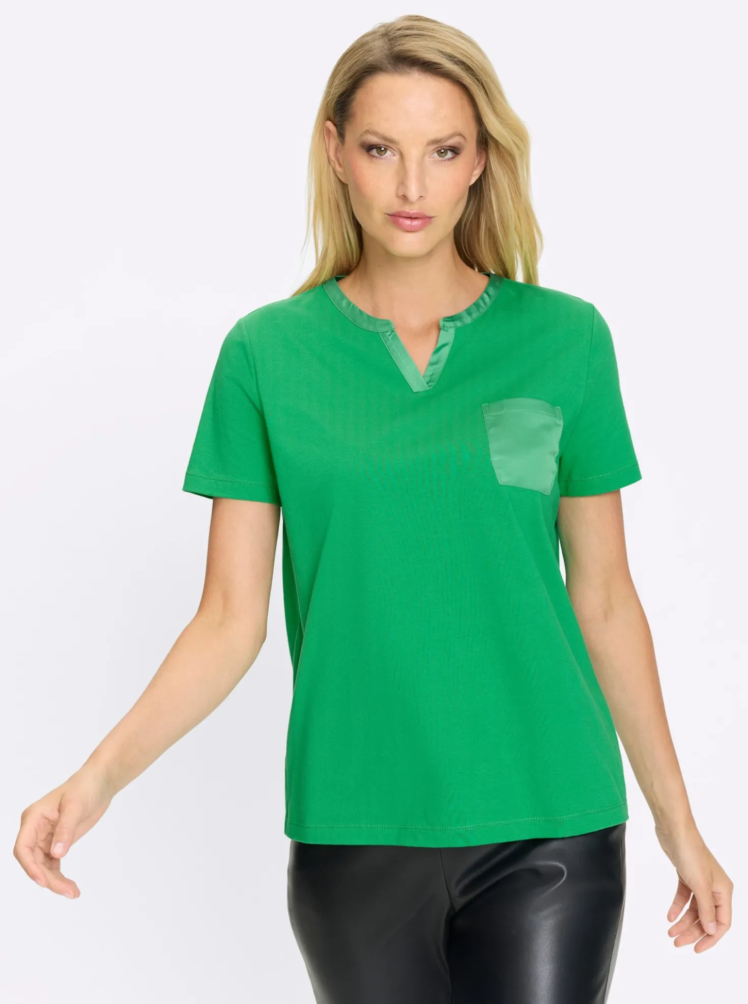 Kurzarmshirt mit Satin-Details