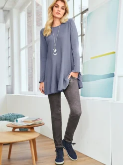 Longpullover in leicht ausgestellter Form