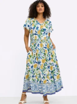 Maxikleid mit breitem Smokbund