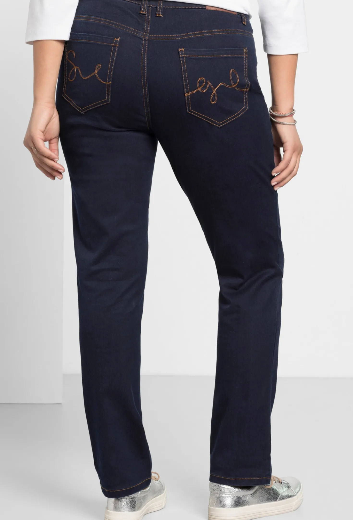 5-Pocket-Jeans in schmaler Beinform
