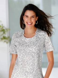 Print-Shirt mit Falten-Verzierung am Ausschnitt