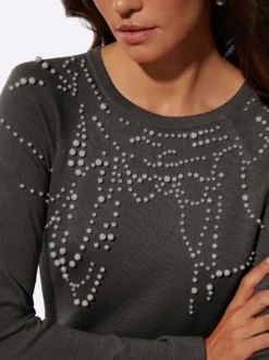 Pullover mit Zierperlen