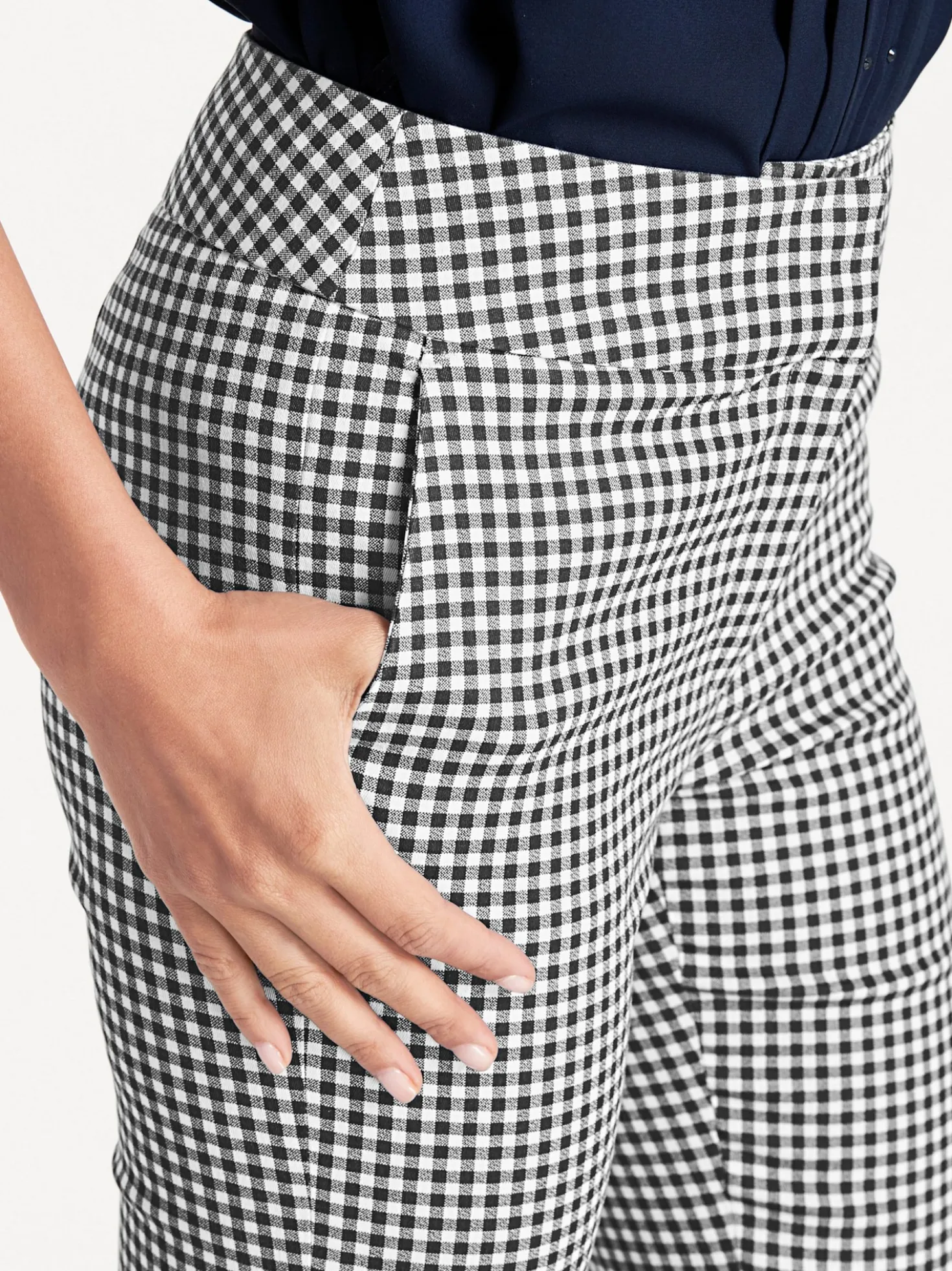 Röhrenhose mit Druck-Dessin