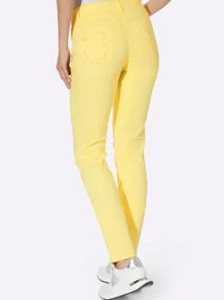 Röhrenjeans mit Stickerei