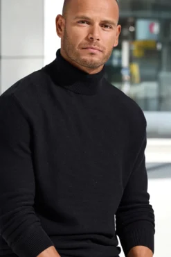 Rollkragenpullover