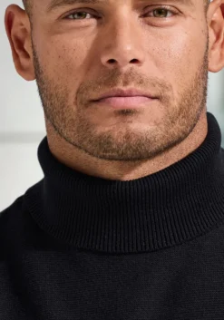 Rollkragenpullover