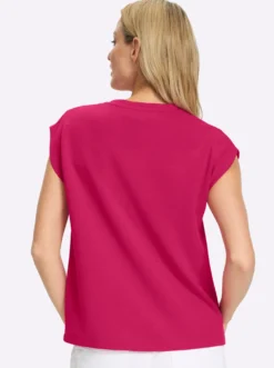 Rundhalsshirt mit überschnittenen Schultern
