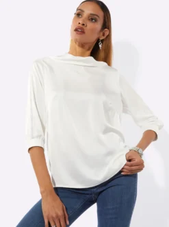 Satinbluse mit modischem Kragen