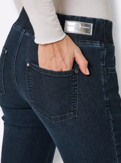 Schlupfjeans mit Taschen-Stickerei