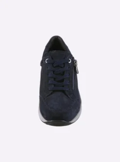 Schnürschuh für kräftige Füße