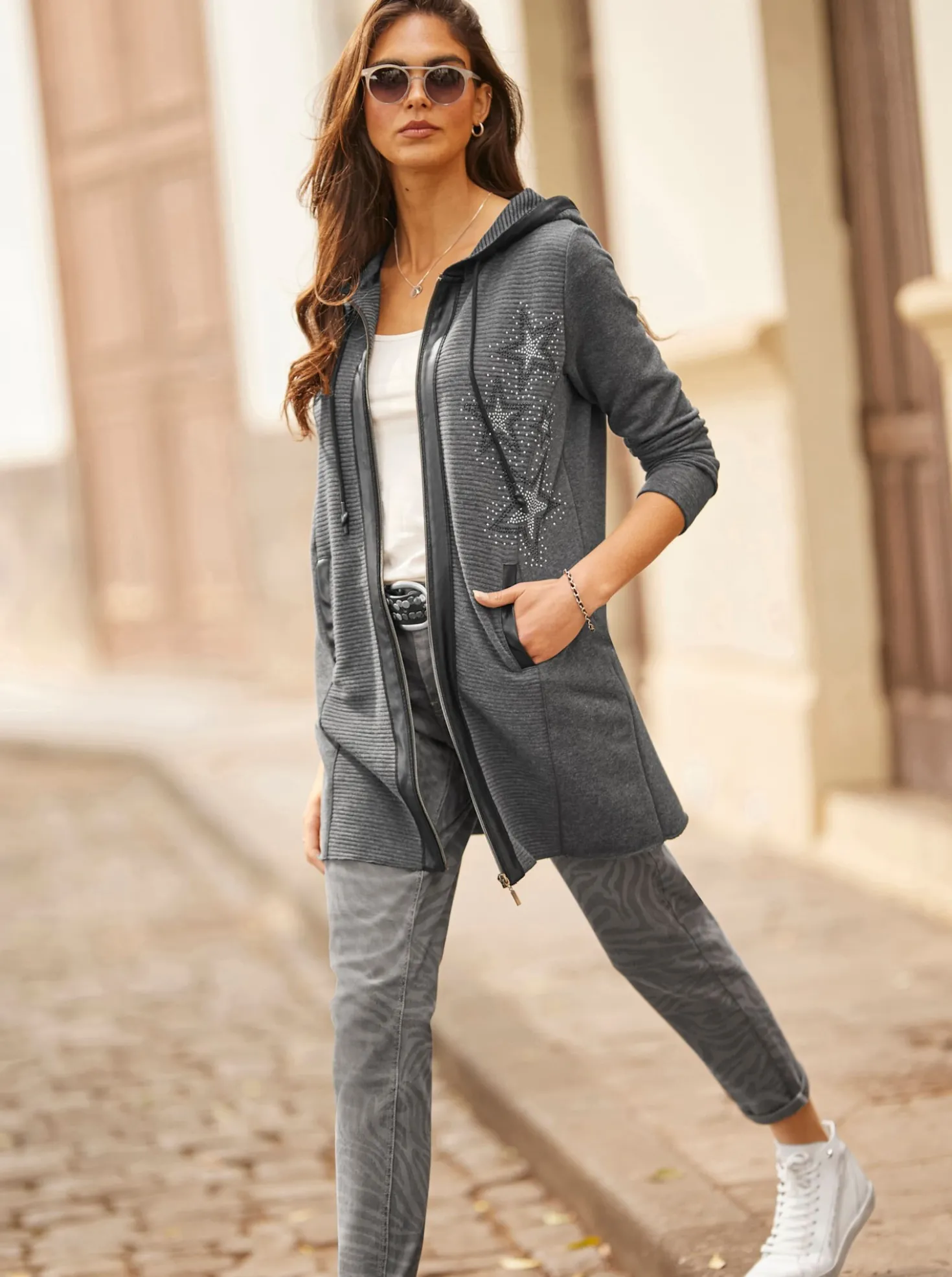 Shirtjacke mit Details aus Leder-Imitat