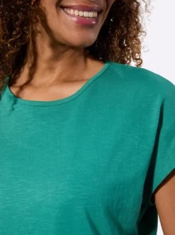 Shirt mit überschnittenen Schultern