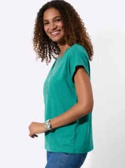 Shirt mit überschnittenen Schultern