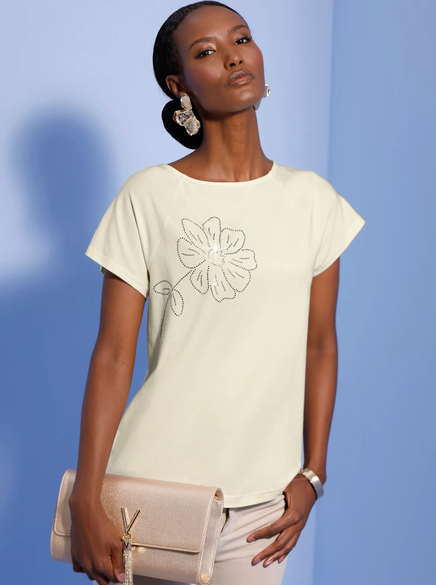 Shirt mit platzierter Glitzer-Blüte