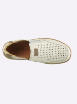 Slipper mit Perforation