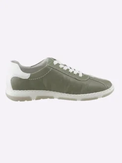 Sneaker für kräftige Füße