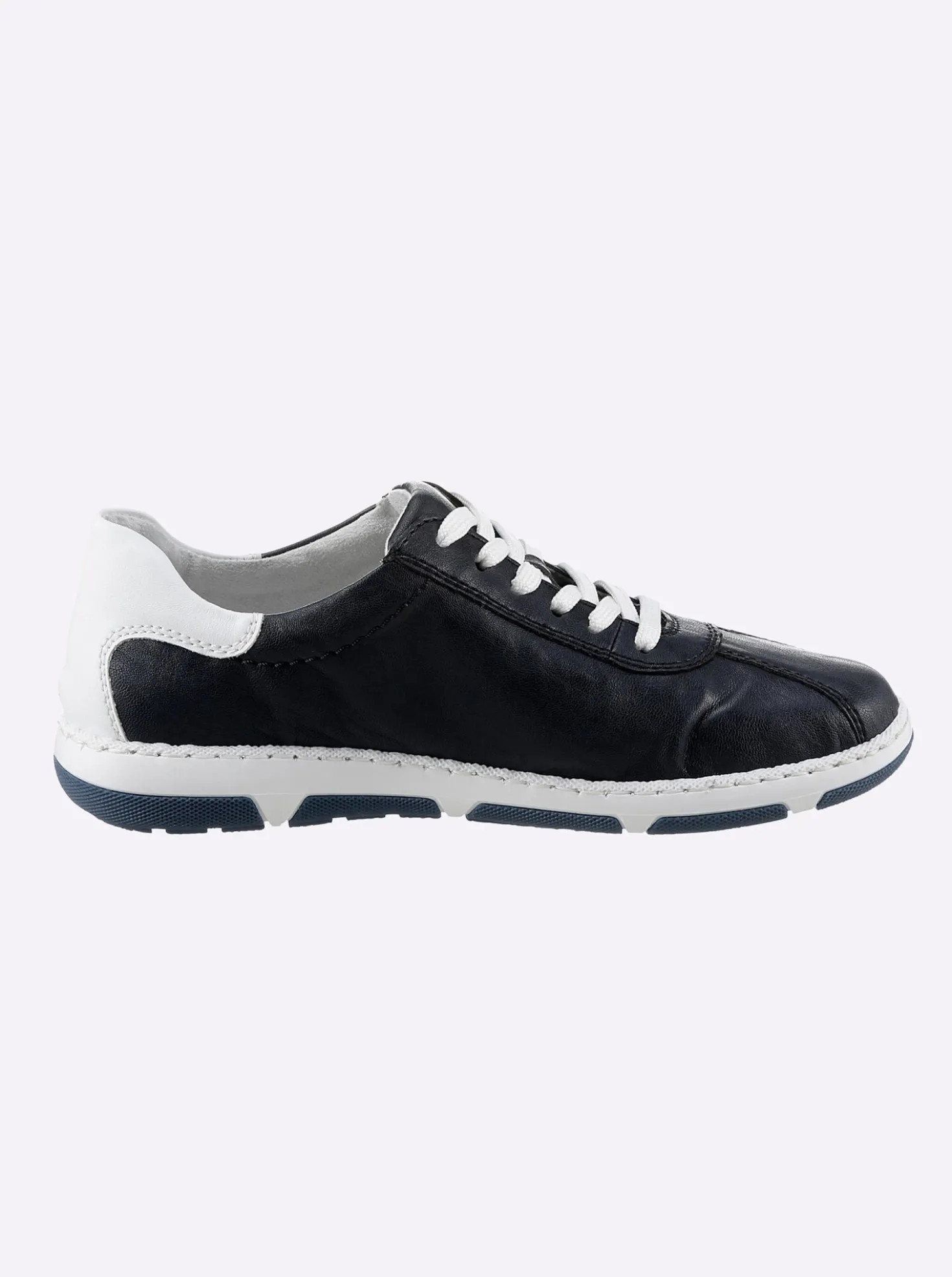 Sneaker für kräftige Füße