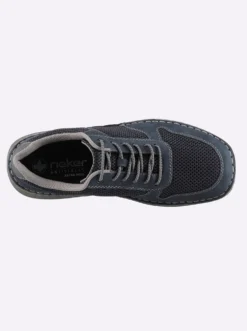 Sneaker für kräftige Füße