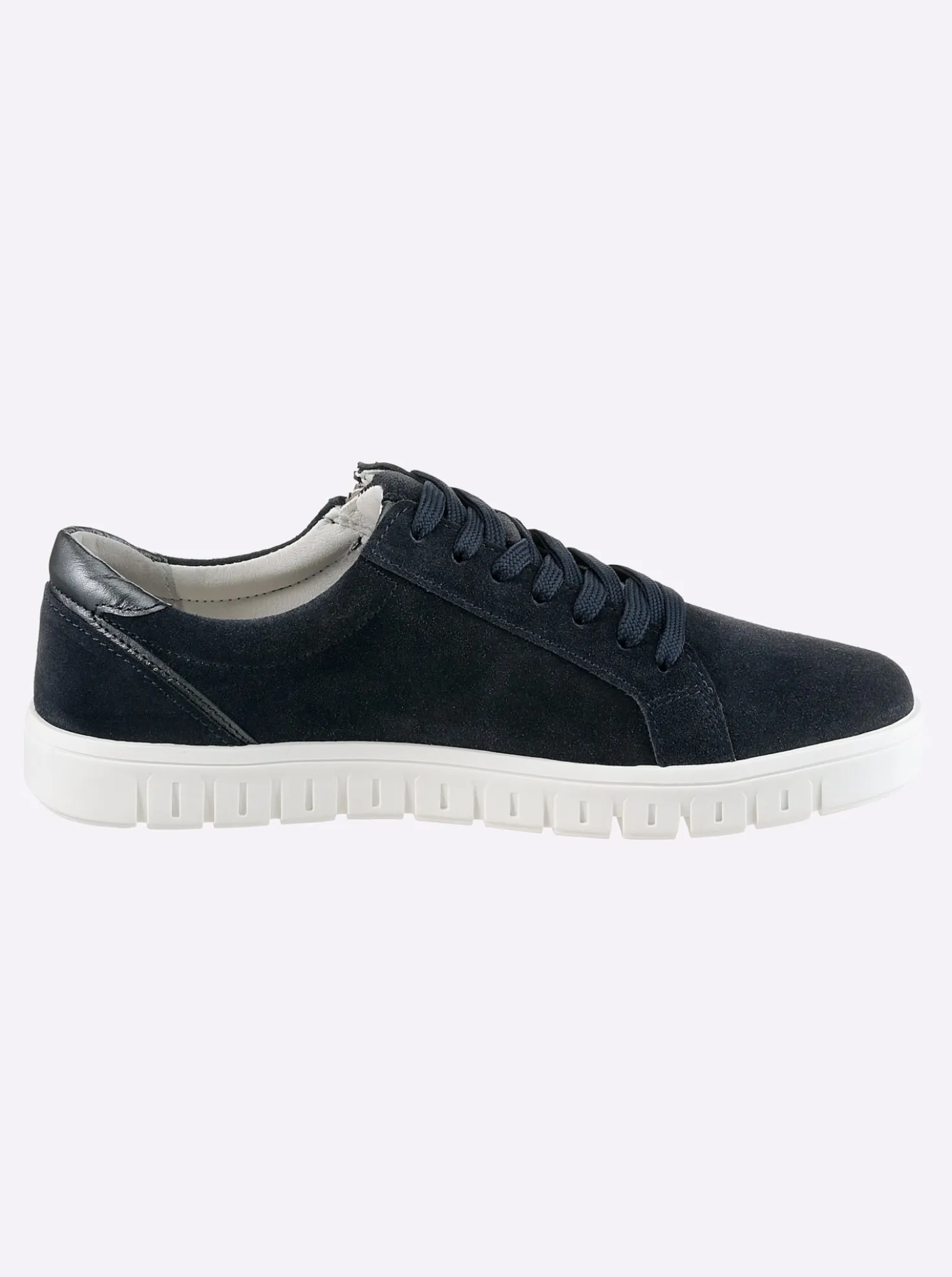 Sneaker für orthopädische Einlagen geeignet